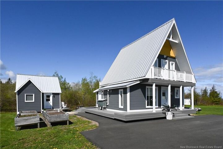 Property Photo:  27 Chiasson Road  NB E1W 1A3 