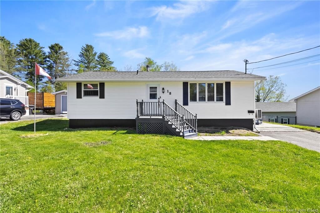 Property Photo:  18 Hollybrook Street  NB E3A 4N7 