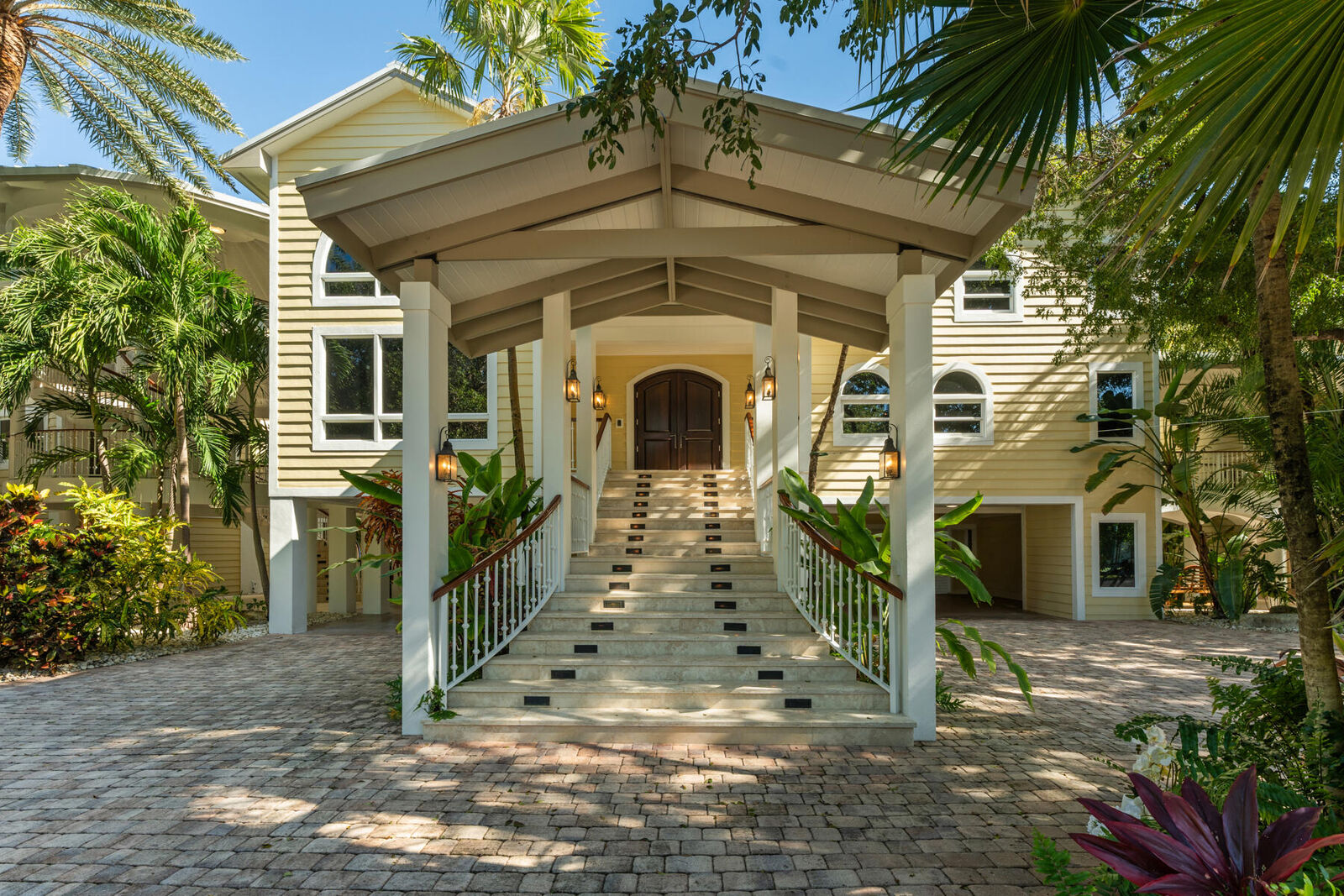 Property Photo:  89505 Old Highway  FL 33070 