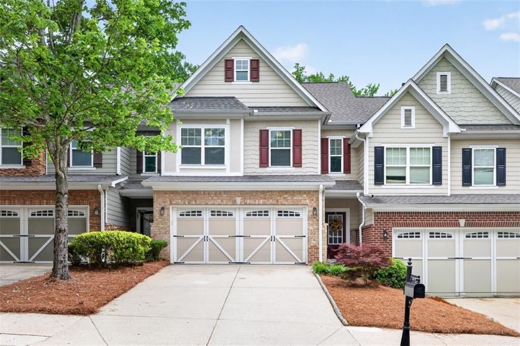 Property Photo: 2879 Cross Creek Drive GA 30040