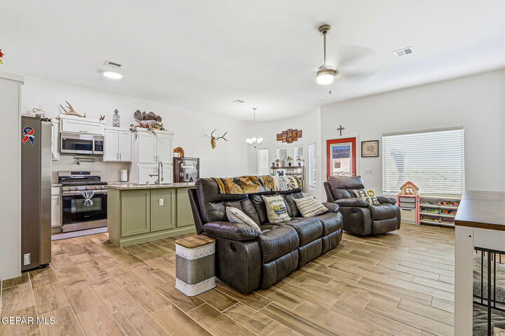 Property Photo:  776 Paseo Dulce Avenue  TX 79928 