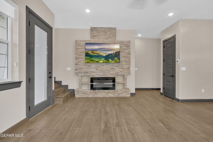 Property Photo:  461 Vin Benicarlo Place  TX 79912 