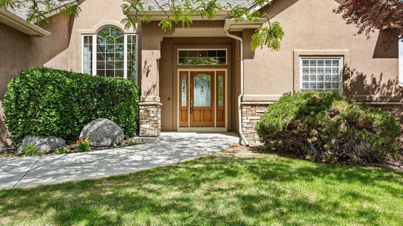 Property Photo:  670 Tamarron Drive  CO 81506-0000 