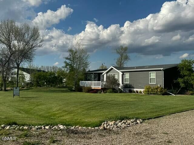 Property Photo: 2926 Cabin Drive ND 58531