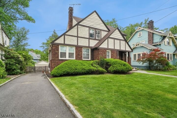 Property Photo:  43 Burr Rd  NJ 07040 