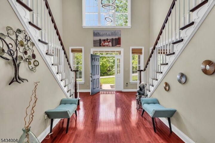 Property Photo:  4 Sovereign Dr  NJ 07836 
