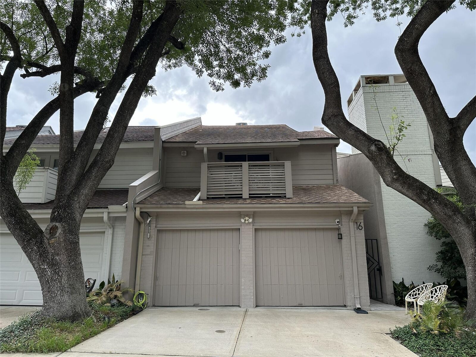 Property Photo:  16 Alpine Court  TX 77401 