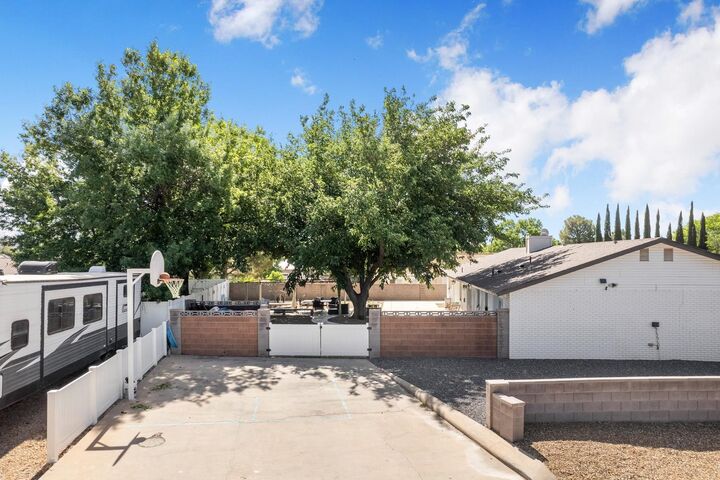 Property Photo: 3138 Crestview Dr UT 84765