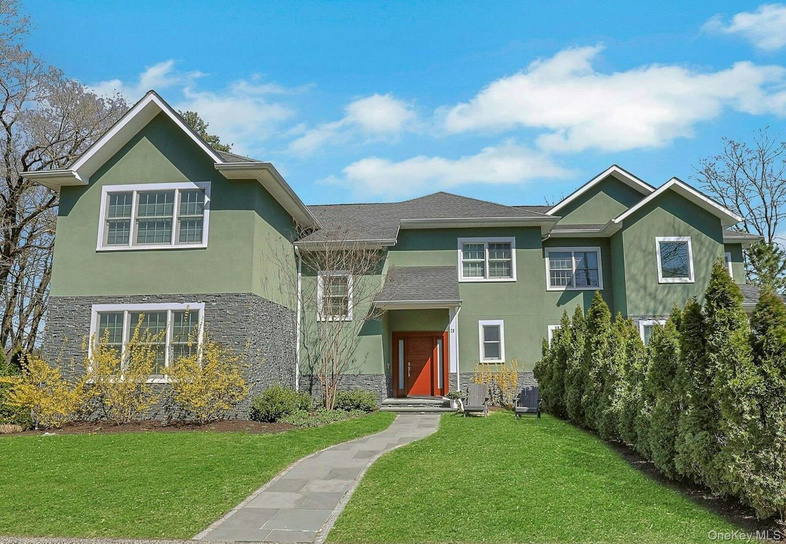 Property Photo:  28 Rose Street 28  NY 10706 