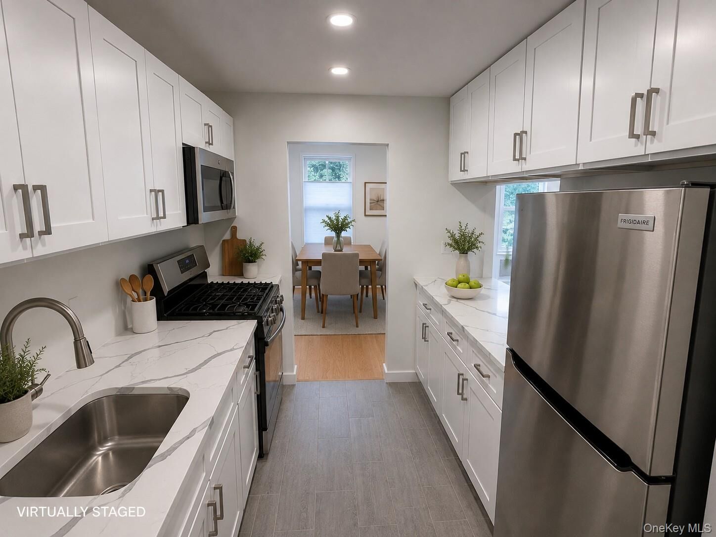 Property Photo:  632 Warburton Avenue 3B  NY 10701 