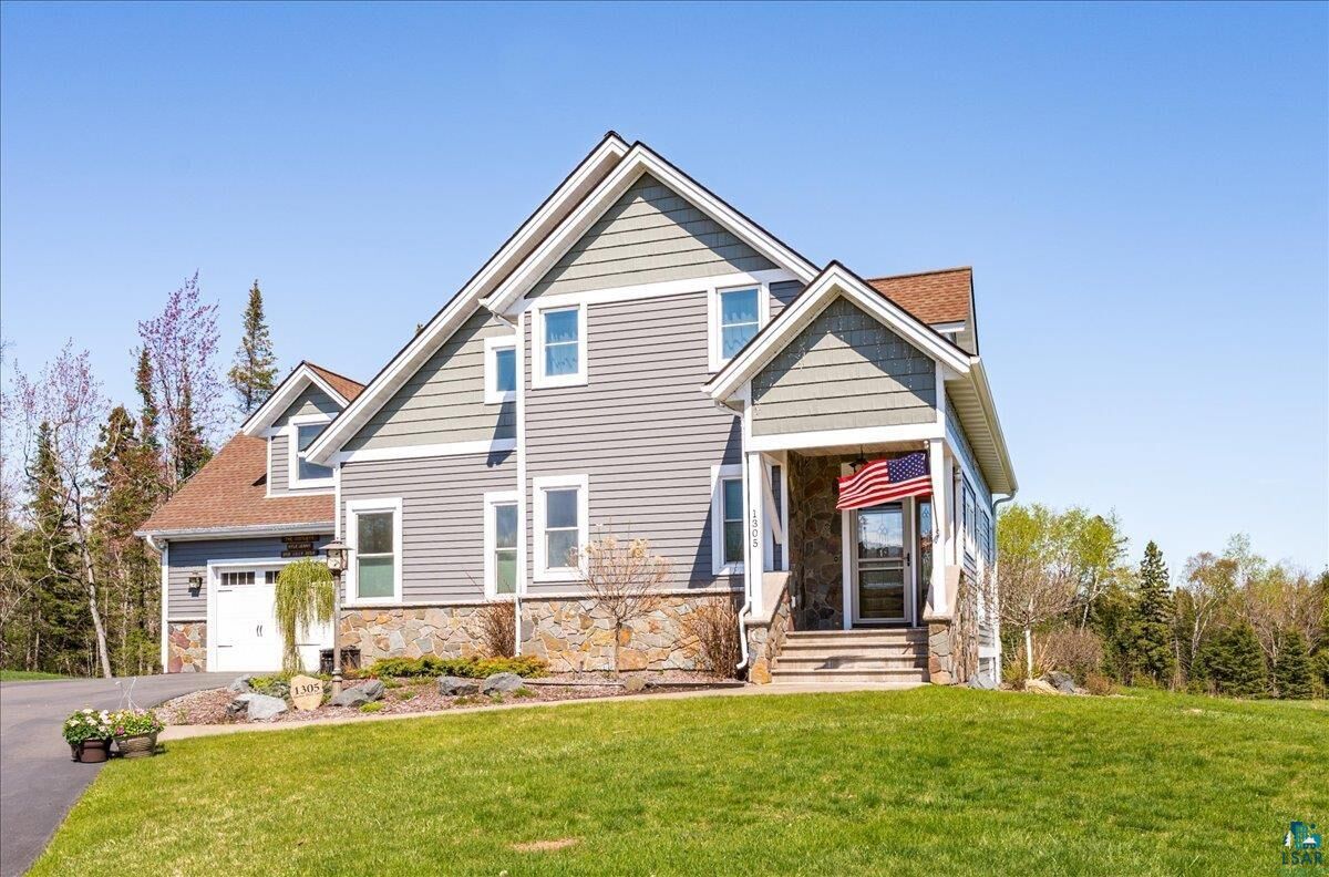 Property Photo:  1305 Harbor Hills Dr  MN 55616 