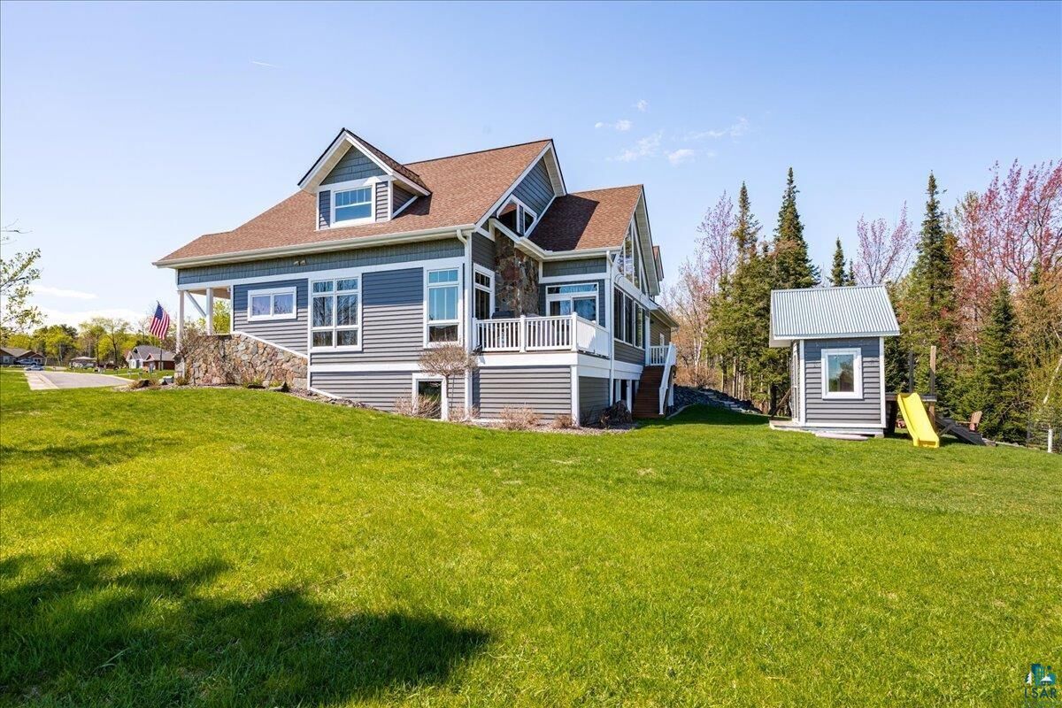 Property Photo: 1305 Harbor Hills Dr MN 55616