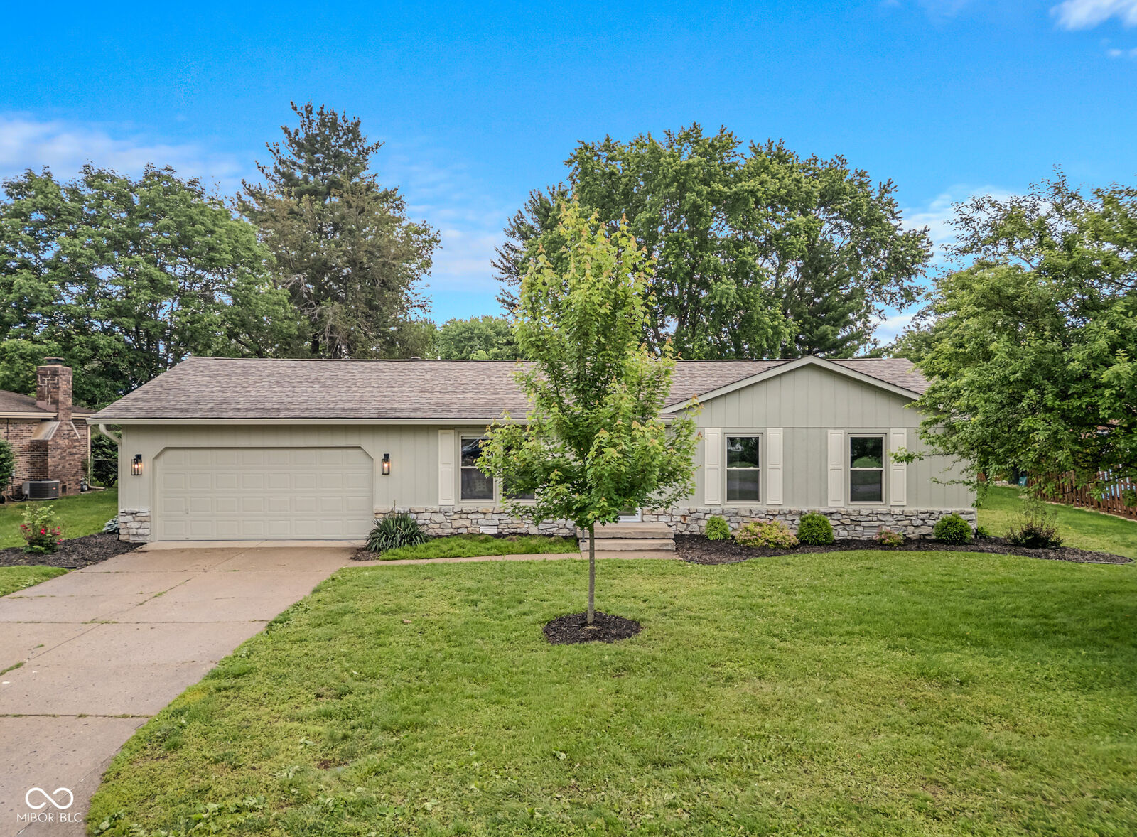 Property Photo: 4913 N Riverside Drive IN 47203