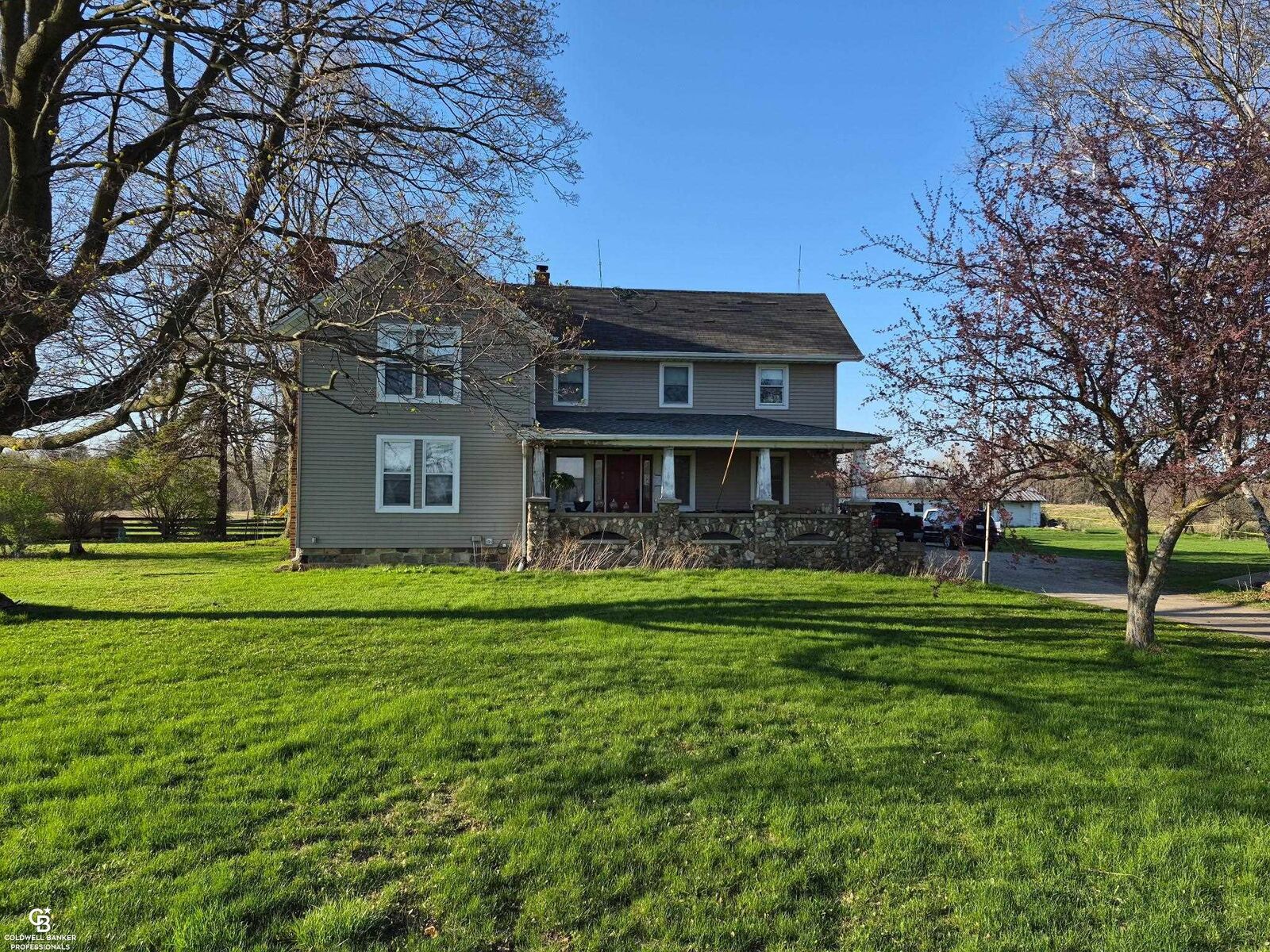 Property Photo:  8872 Bryce Road  MI 48006 