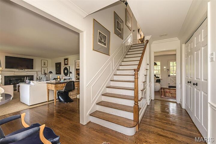 Property Photo:  2530 N Geyer Road  MO 63131 