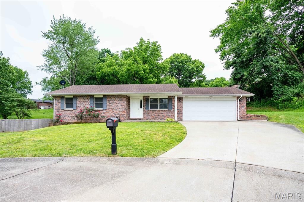 Property Photo:  1302 Annette Lane  MO 63755 