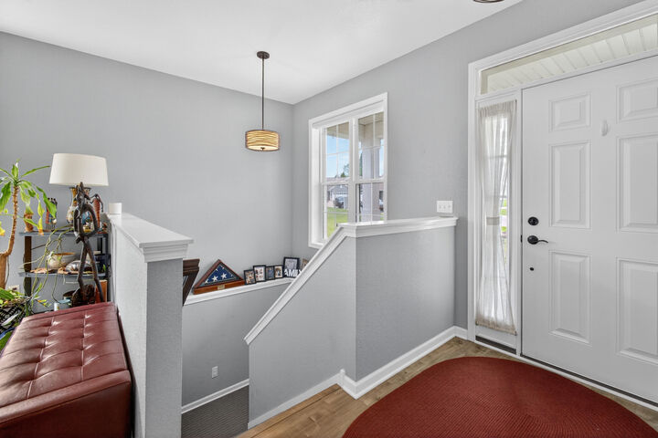 Property Photo: 18 Briarknoll Cir WI 53080