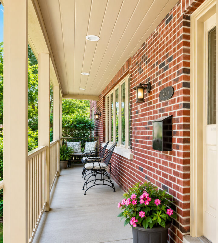 Property Photo:  860 Kenton Road  IL 60015 