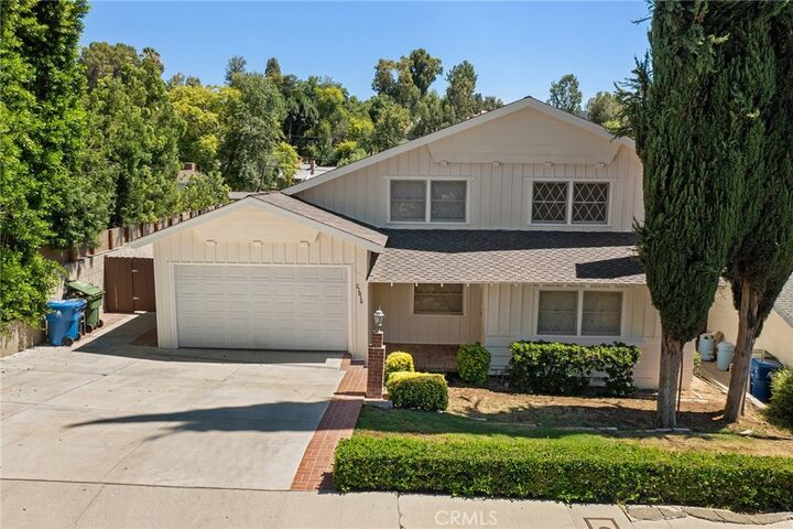 Property Photo: 21816 Providencia Street CA 91364