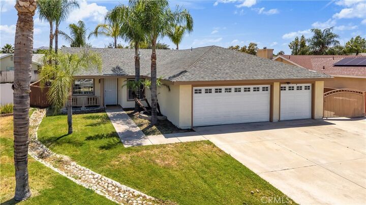 Property Photo:  42849 Seal Rock Court  CA 92544 