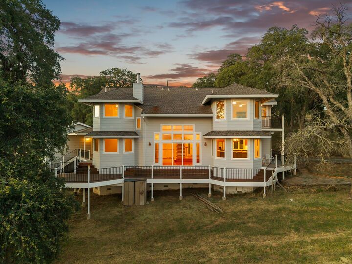 Property Photo: 18090 Burke Drive CA 95669