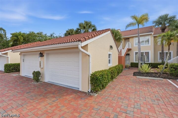 Property Photo:  2365 Hidden Lake Drive 6  FL 34112 