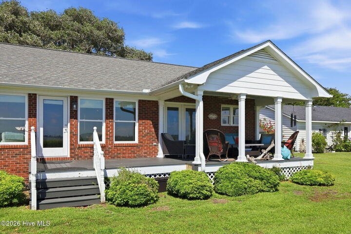 Property Photo: 221 Rudolph Drive NC 28516