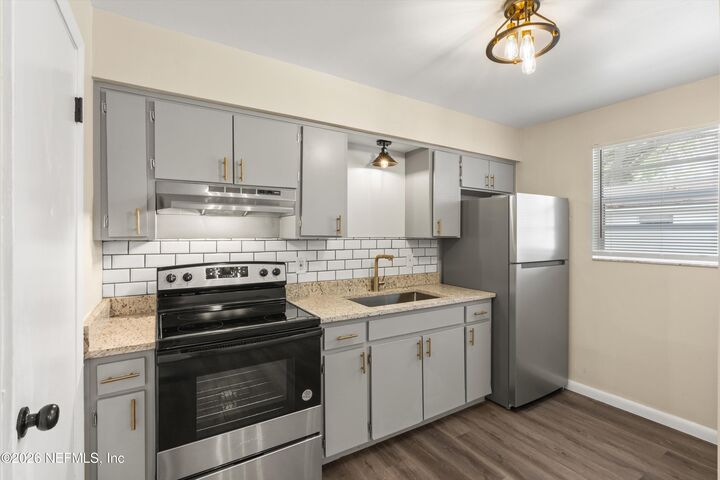 Property Photo:  3329 Mayflower Street 3331  FL 32205 