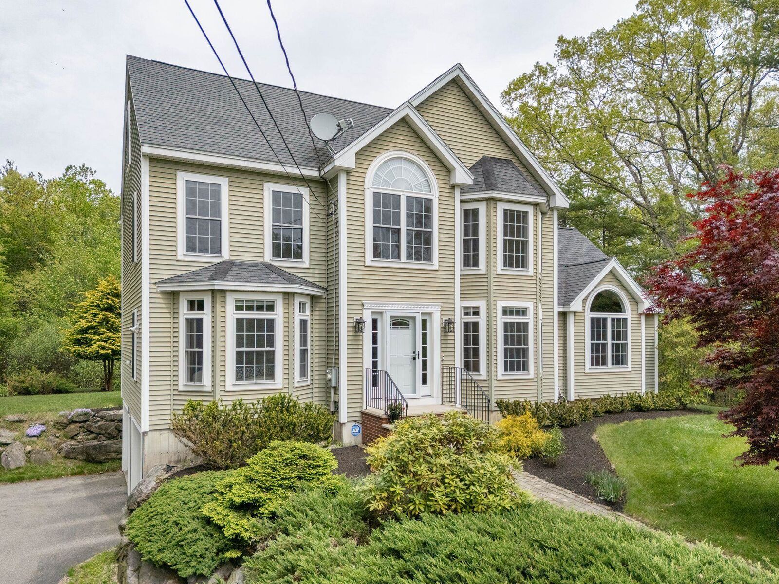 Property Photo: 212 Oak Hill Road NH 03825