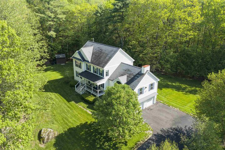 Property Photo:  3 Deerhaven Drive  NH 03833 