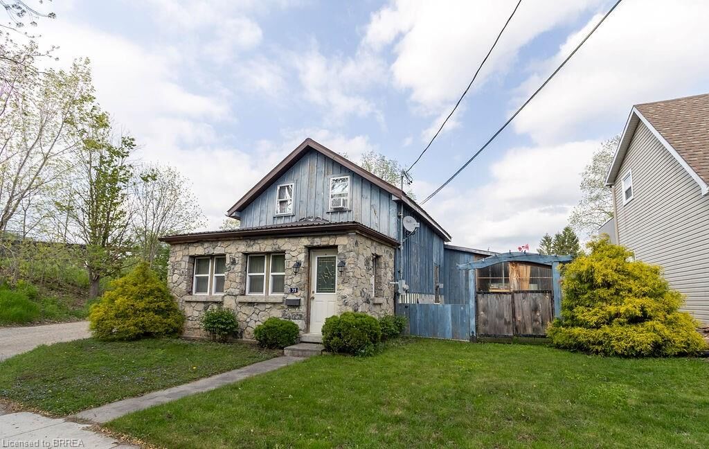 Property Photo: 39 Elm Street ON N3L 2L8