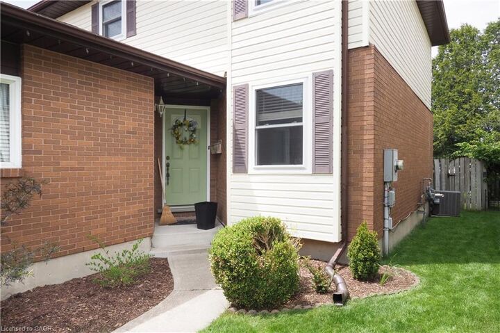 Property Photo:  130A Miller Crescent  ON N0G 2P0 