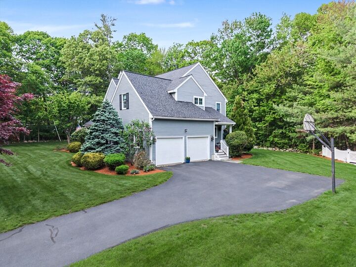Property Photo:  8 Wild Rd  MA 01748 