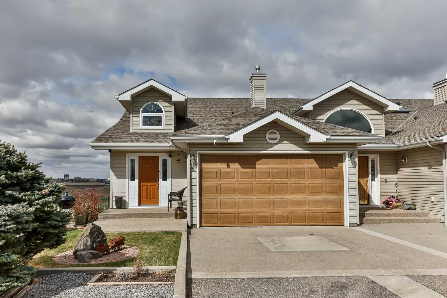 Property Photo: 990 Scenic Drive S 6 AB T1J 4R7
