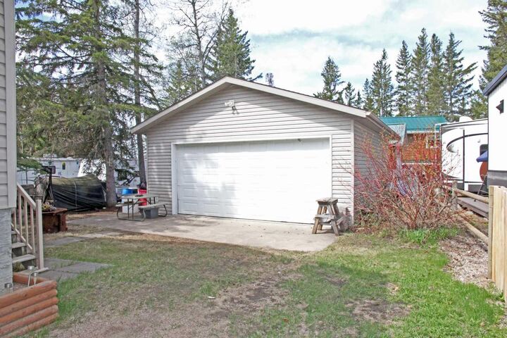 Property Photo:  20 Access Road  SK S0M 3G0 