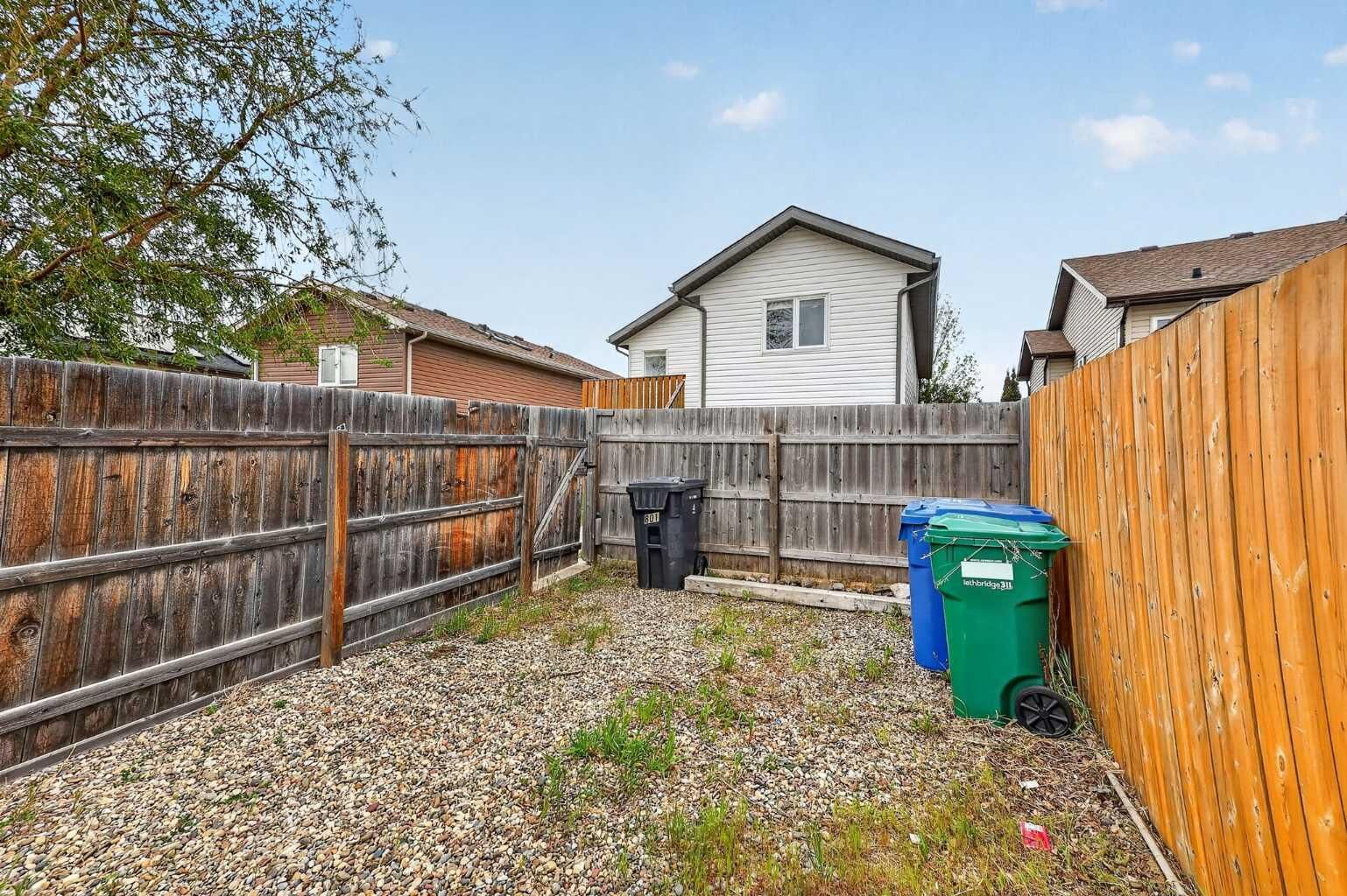Photo de la propriété: 801 Mt Sundance Lane W AB T1J 0T0