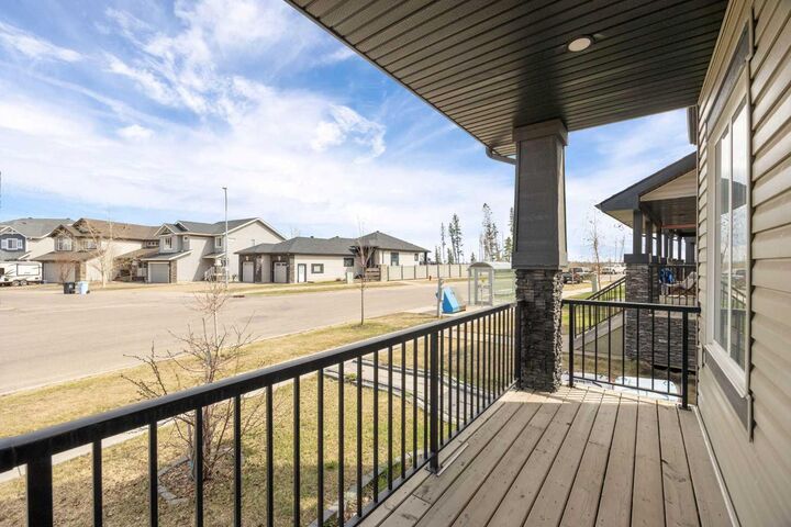 Property Photo:  419 Prospect Drive  AB T9K 0W7 
