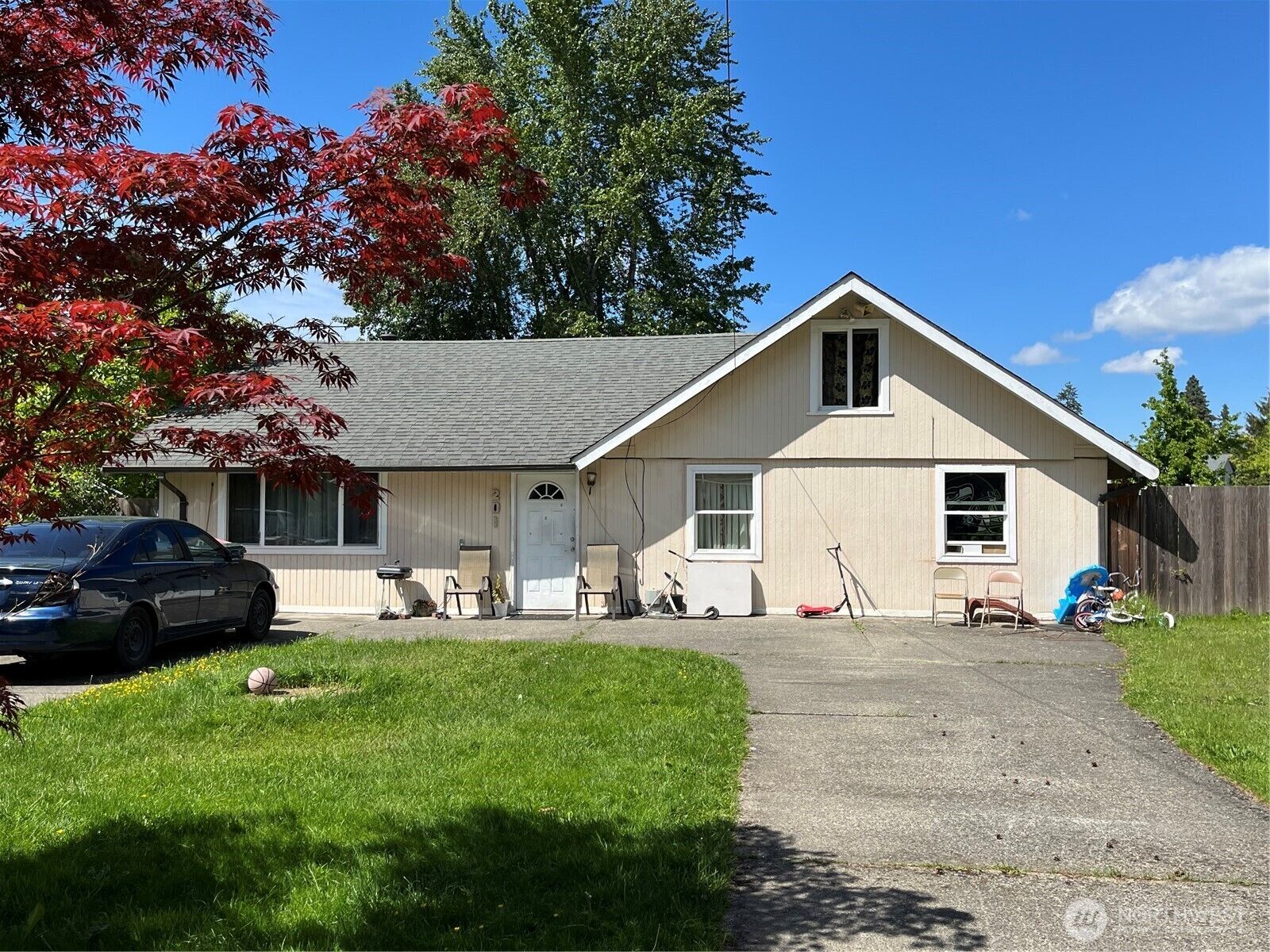 Property Photo: 201 123rd Street E WA 98445