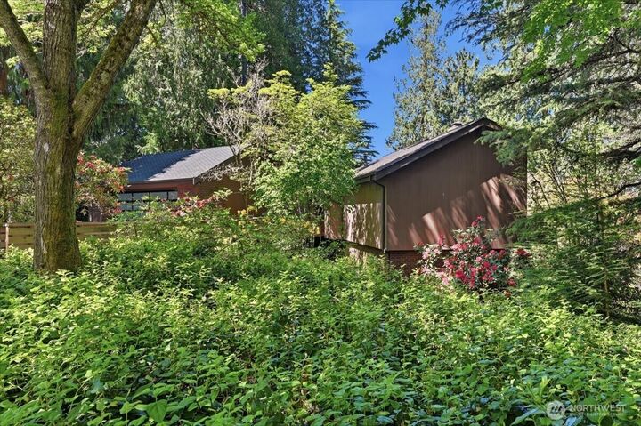 Property Photo: 9418 Odin Way WA 98011