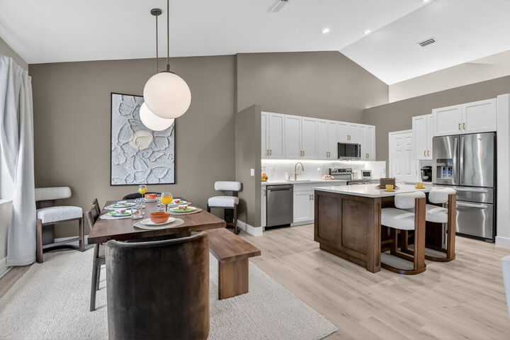 Property Photo:  5801 Coach House Circle  FL 33486 