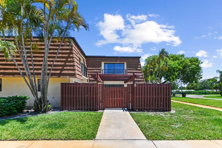 Property Photo: 2645 Albatross Road N 4-D FL 33444