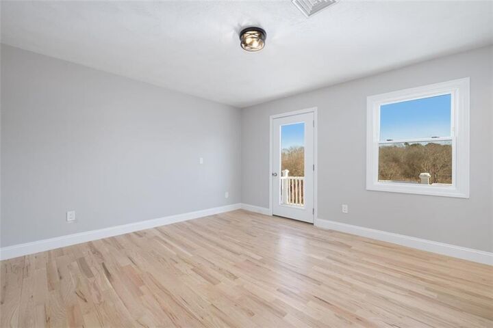 Property Photo: 36 Kinnicutt Avenue RI 02885