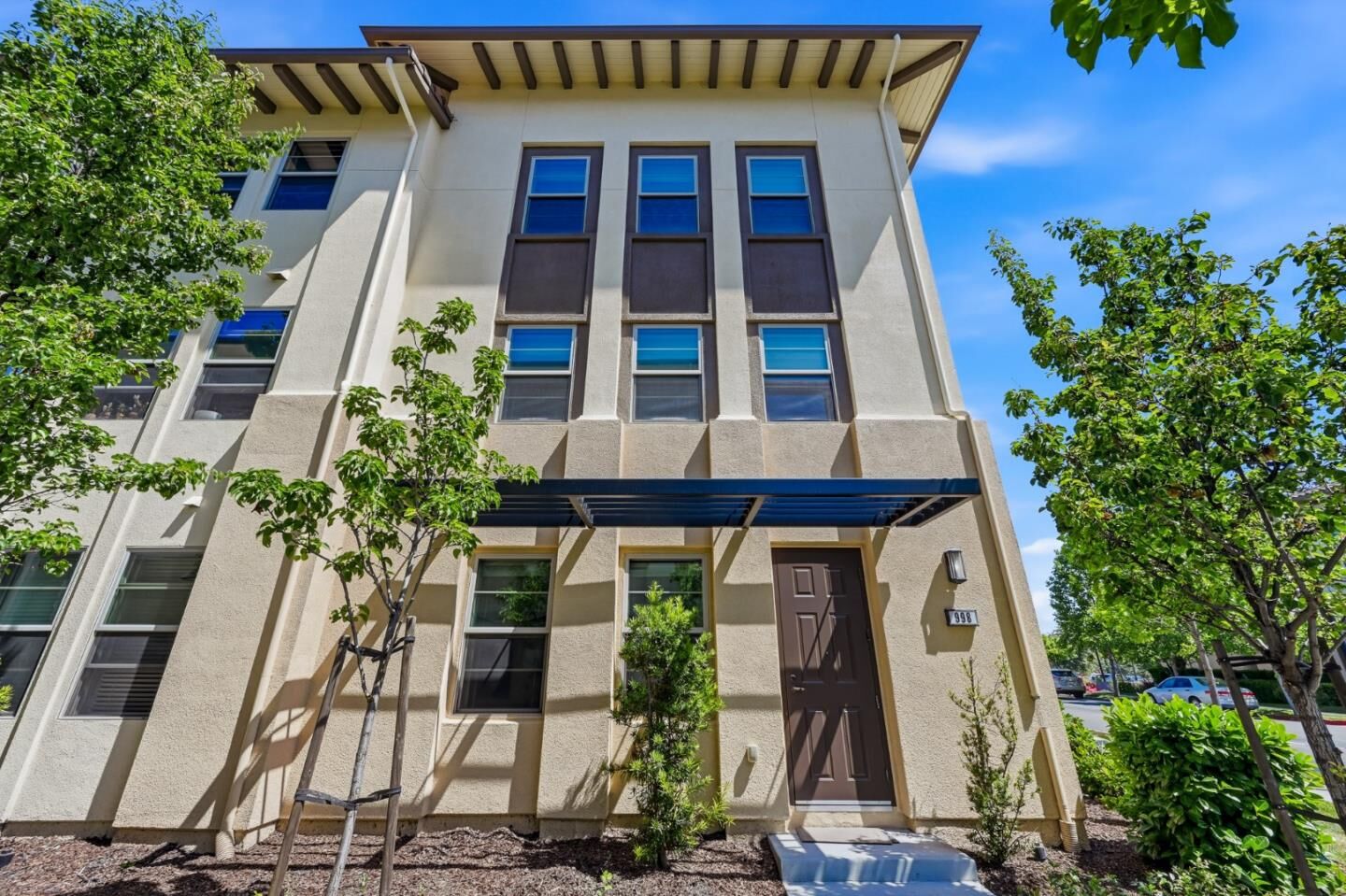 Property Photo: 998 Arrowleaf Place CA 95131