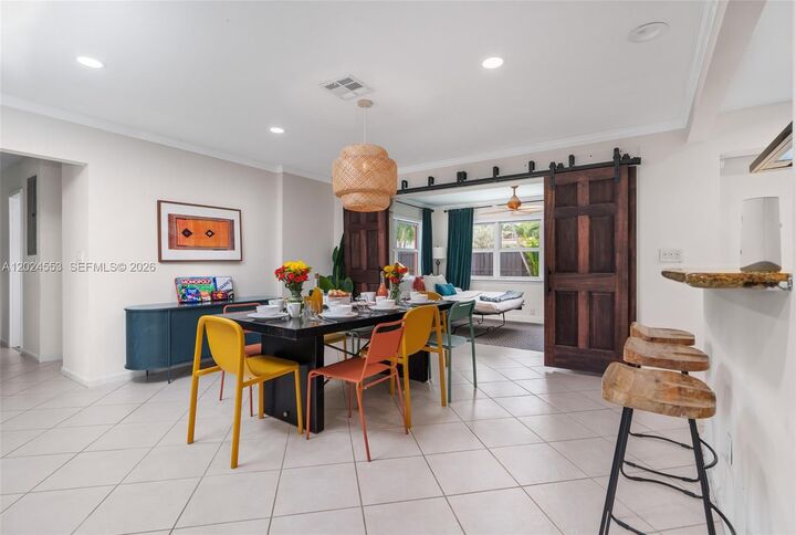 Property Photo:  3627 NE 19th Ave  FL 33308 