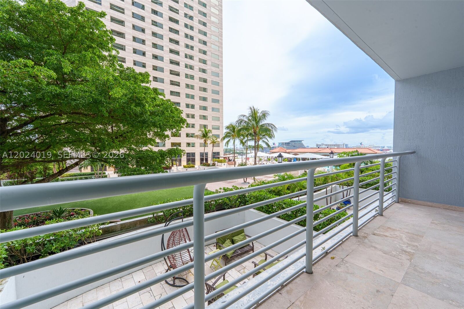Property Photo:  335 S Biscayne Blvd 802  FL 33131 
