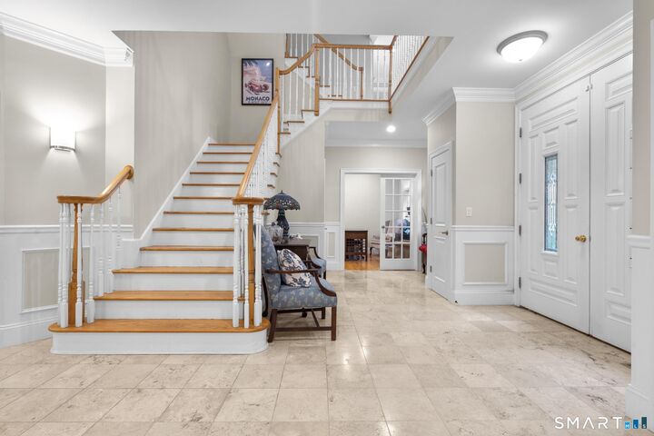 Property Photo:  43 Chestnut Grove  CT 06437 