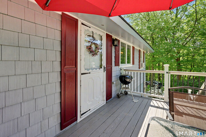 Property Photo:  1 Lookout Drive  CT 06877 