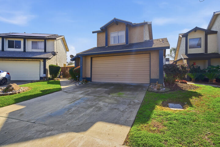 Property Photo: 1205 E Ferguson Avenue CA 93292