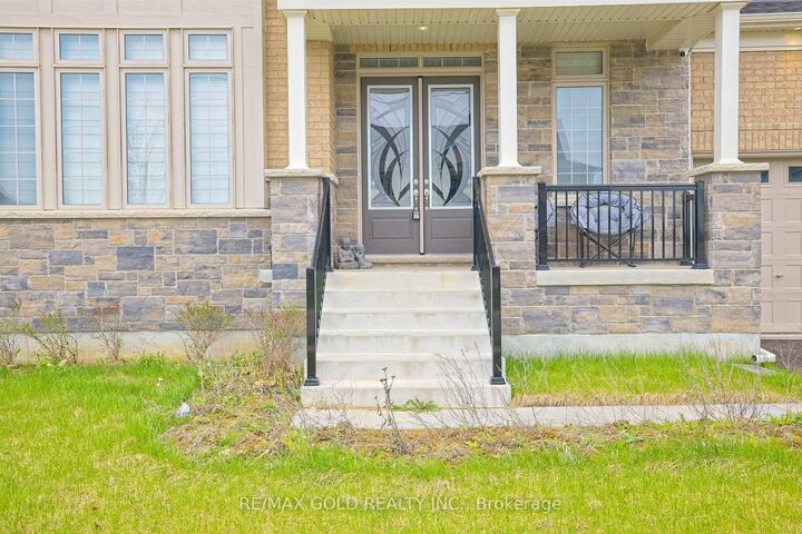Property Photo: 19 Marigold Boulevard ON L0G 1W0