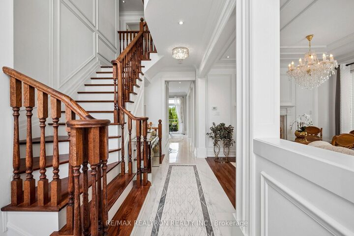 Property Photo:  156 Tower Hill Road  ON L4E 4M1 